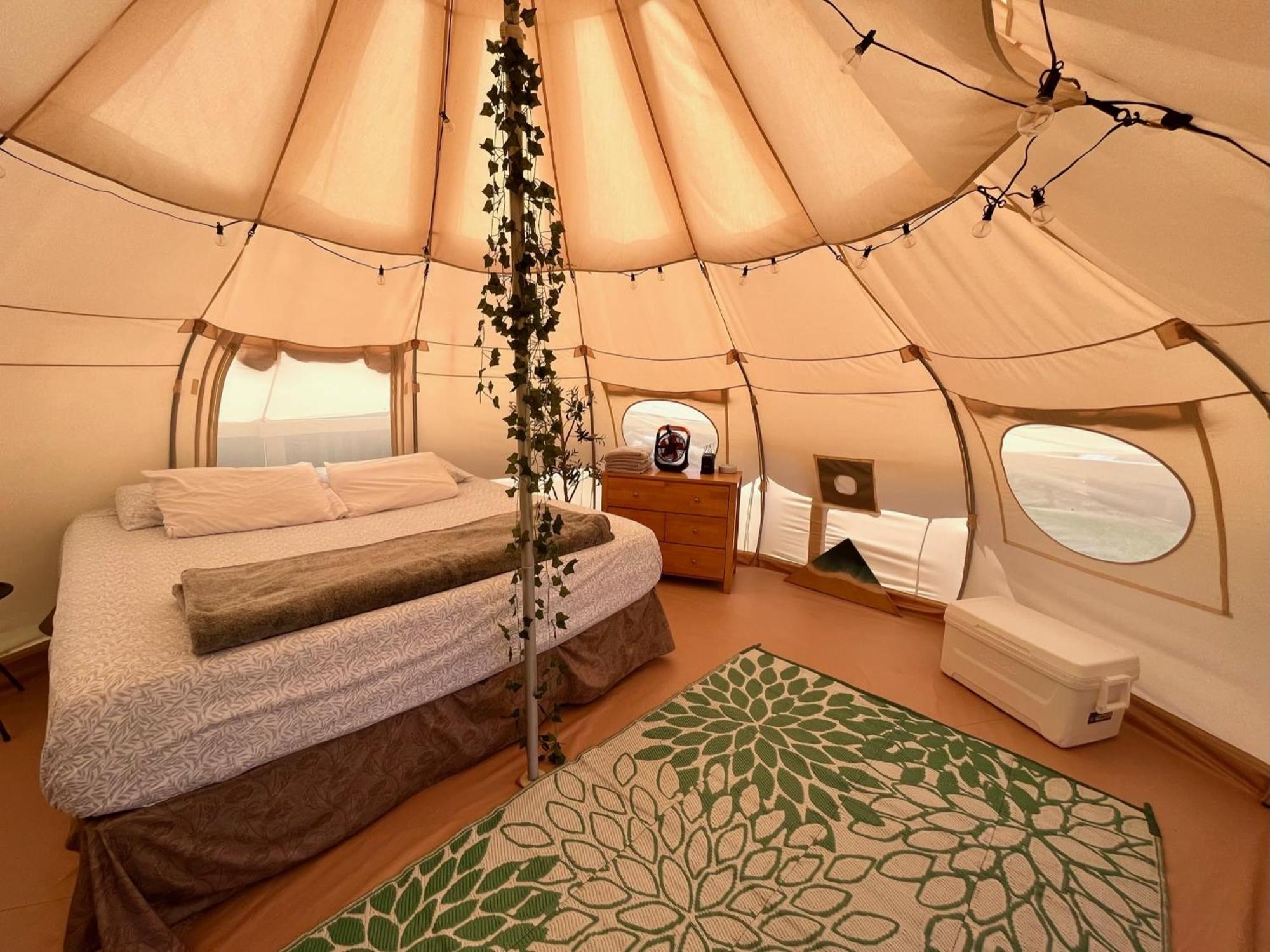 North Shore Glamping Laie, Oahu, Hawaii *