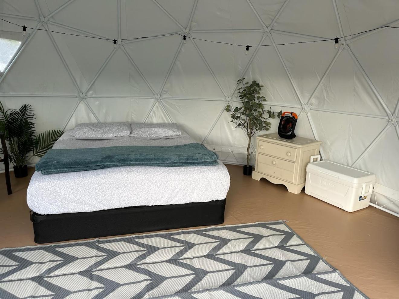 North Shore Glamping Laie, Oahu, Hawaii Glamping